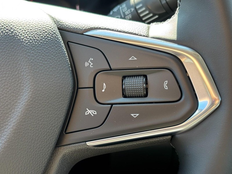 Chevrolet Trax Vehicle Full-screen Gallery Image 13