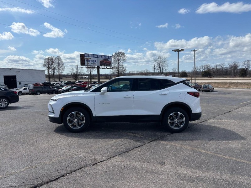 Chevrolet Blazer Vehicle Full-screen Gallery Image 02