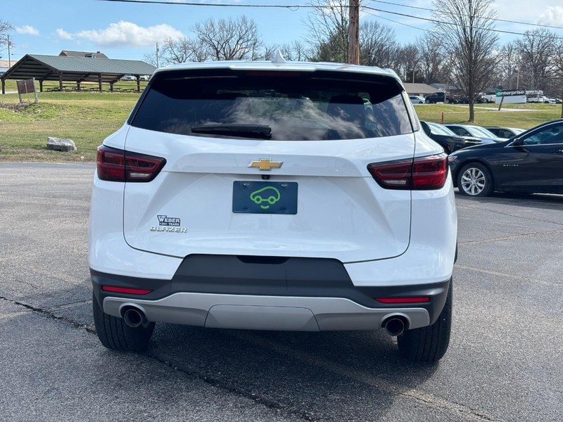 Chevrolet Blazer Vehicle Full-screen Gallery Image 04