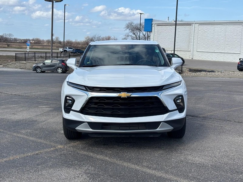 Chevrolet Blazer Vehicle Full-screen Gallery Image 08