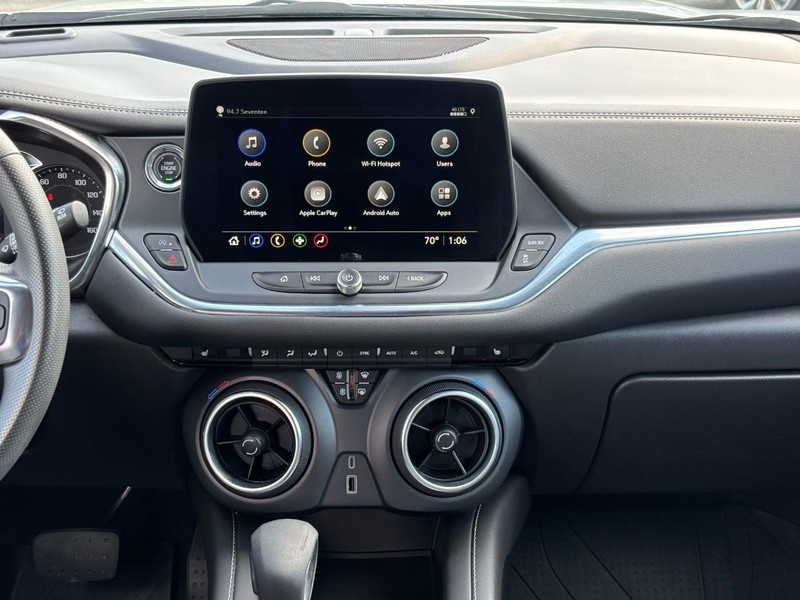 Chevrolet Blazer Vehicle Full-screen Gallery Image 13