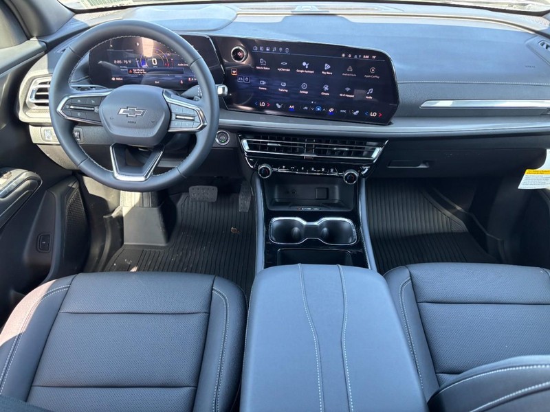 Chevrolet Traverse Vehicle Full-screen Gallery Image 7