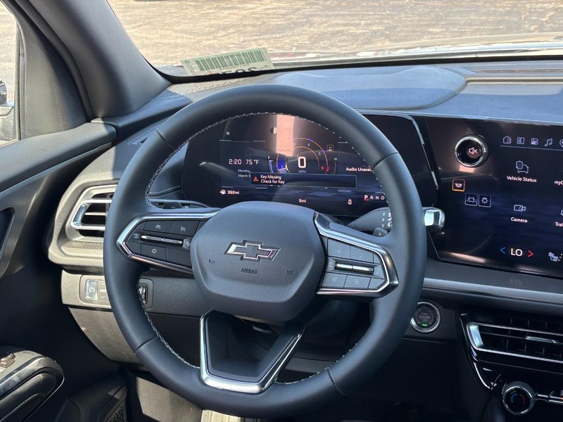 Chevrolet Traverse Vehicle Full-screen Gallery Image 8