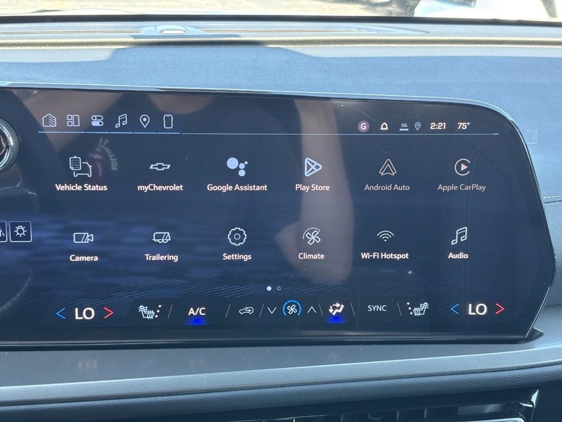 Chevrolet Traverse Vehicle Full-screen Gallery Image 16