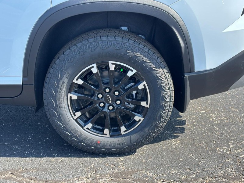 Chevrolet Traverse Vehicle Full-screen Gallery Image 4