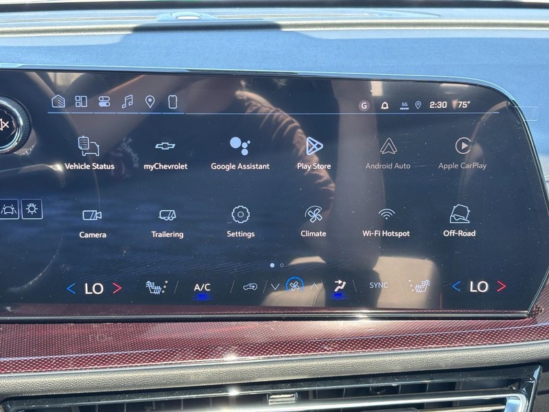 Chevrolet Traverse Vehicle Full-screen Gallery Image 16