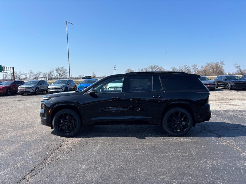 Chevrolet Traverse Vehicle Full-screen Gallery Image 2