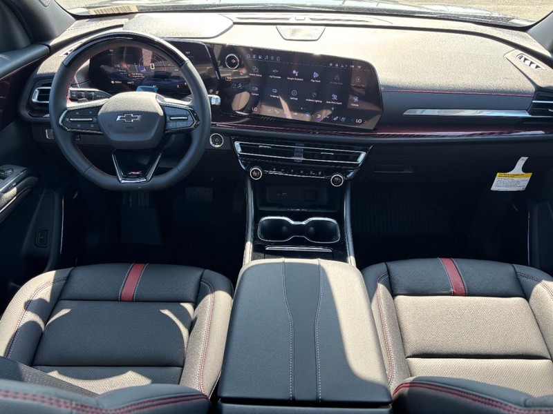 Chevrolet Traverse Vehicle Full-screen Gallery Image 7