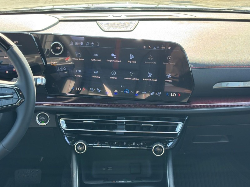 Chevrolet Traverse Vehicle Full-screen Gallery Image 9