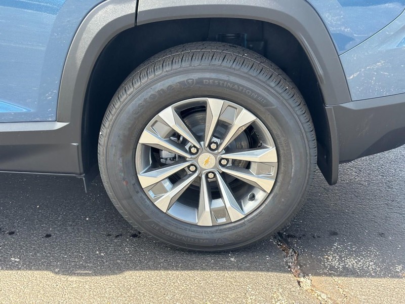 Chevrolet Equinox Vehicle Full-screen Gallery Image 4