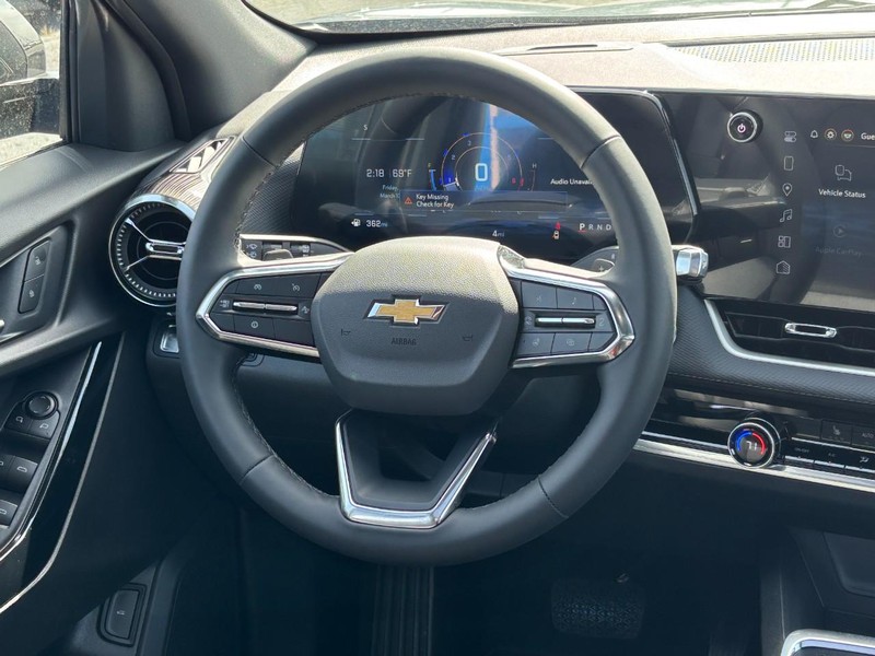 Chevrolet Equinox Vehicle Full-screen Gallery Image 7