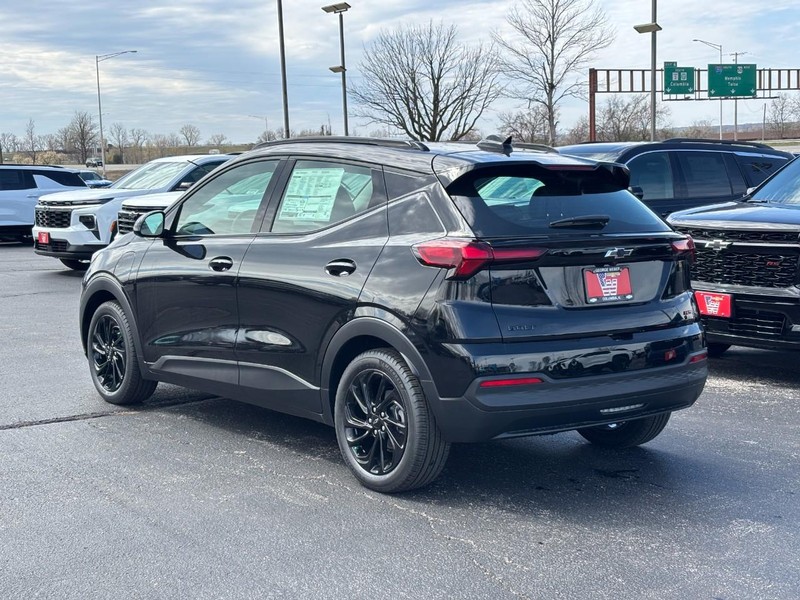 Chevrolet Bolt Vehicle Full-screen Gallery Image 3