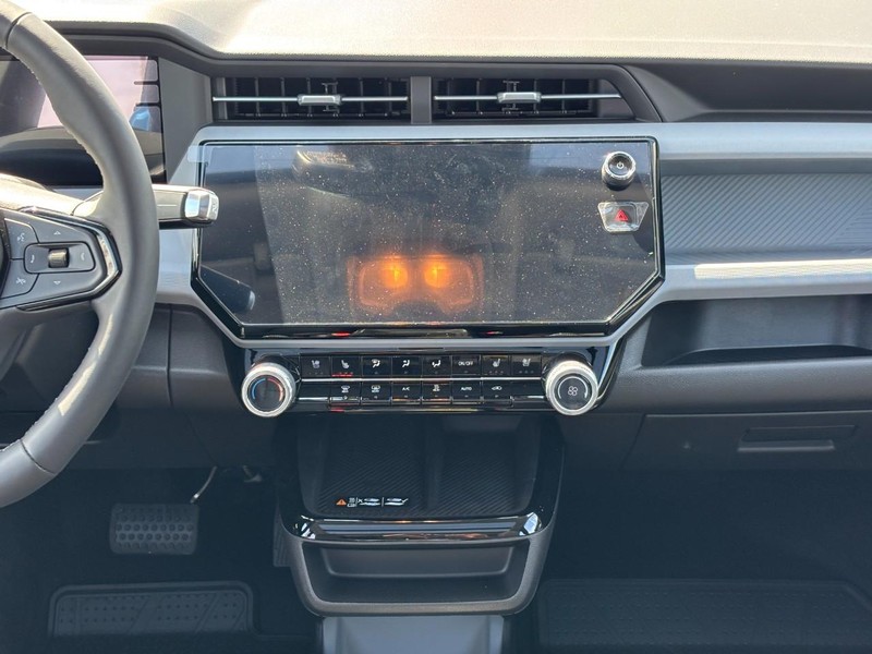 Chevrolet Bolt Vehicle Full-screen Gallery Image 8