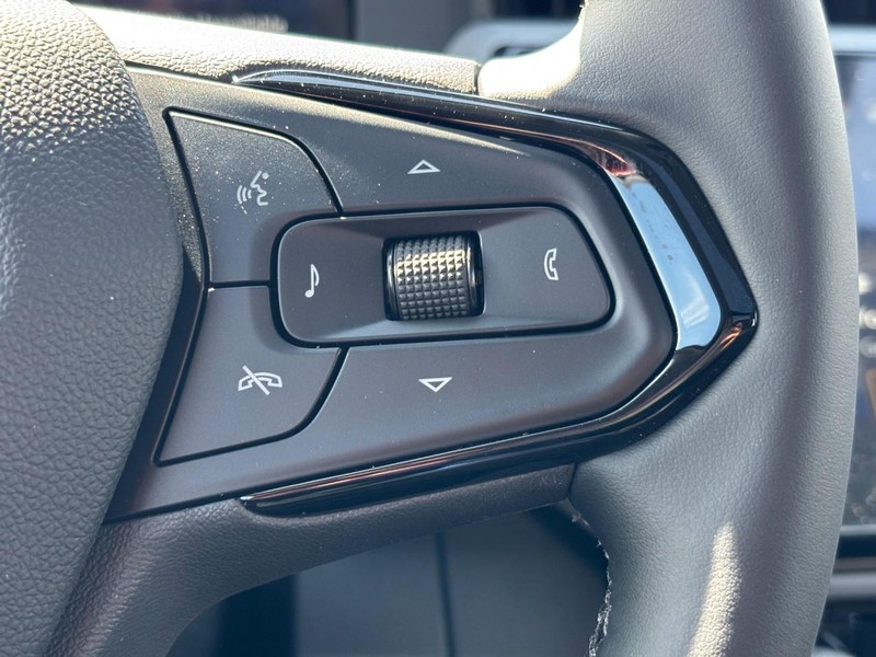 Chevrolet Bolt Vehicle Full-screen Gallery Image 13