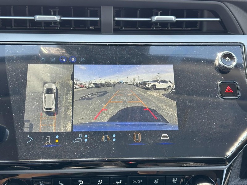 Chevrolet Bolt Vehicle Full-screen Gallery Image 16