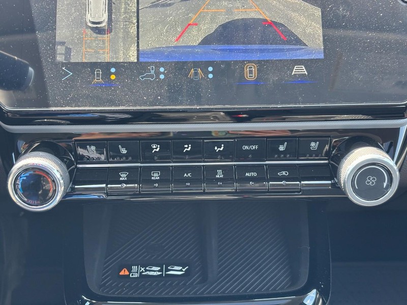 Chevrolet Bolt Vehicle Full-screen Gallery Image 17