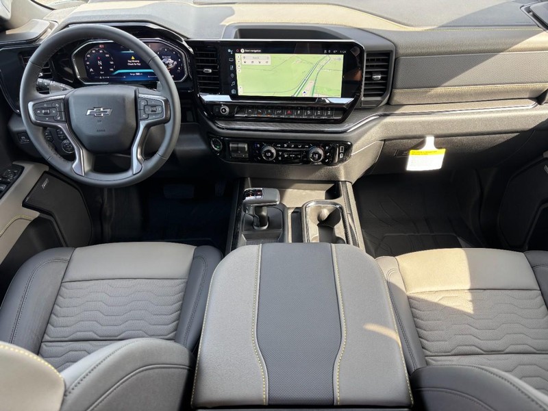 Chevrolet Silverado 1500 Vehicle Full-screen Gallery Image 6