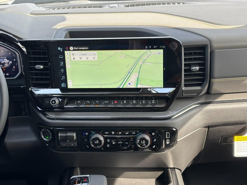 Chevrolet Silverado 1500 Vehicle Full-screen Gallery Image 8