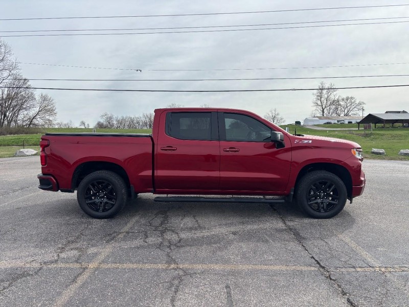 Chevrolet Silverado 1500 Vehicle Full-screen Gallery Image 6