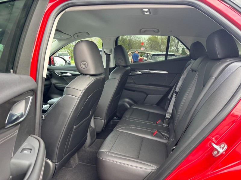 Buick Envision Vehicle Full-screen Gallery Image 10