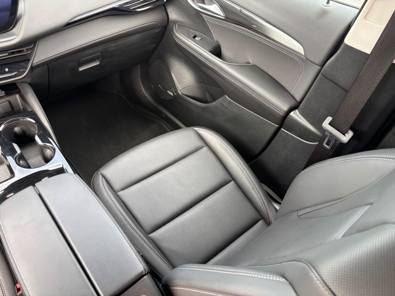 Buick Envision Vehicle Full-screen Gallery Image 14