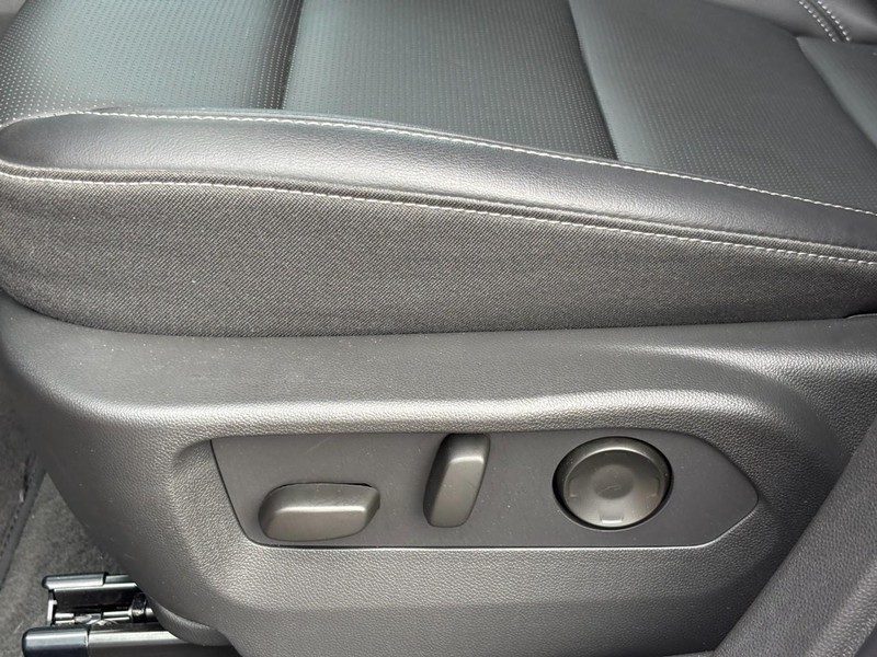 Buick Envision Vehicle Full-screen Gallery Image 15