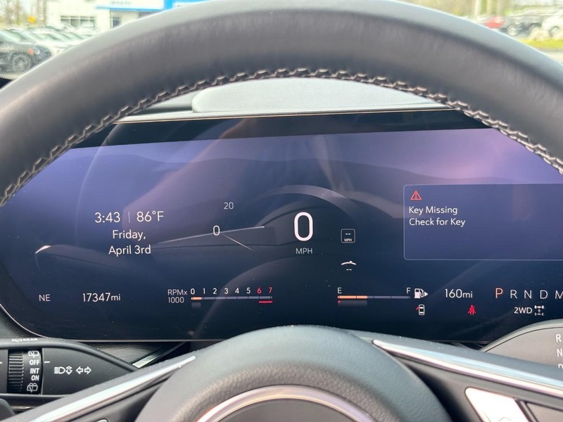 Buick Envision Vehicle Full-screen Gallery Image 19