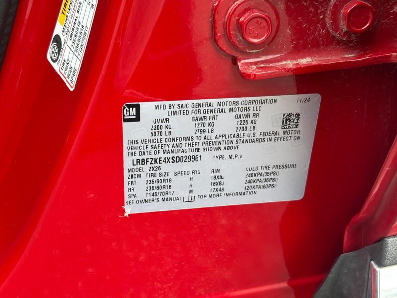 Buick Envision Vehicle Full-screen Gallery Image 23