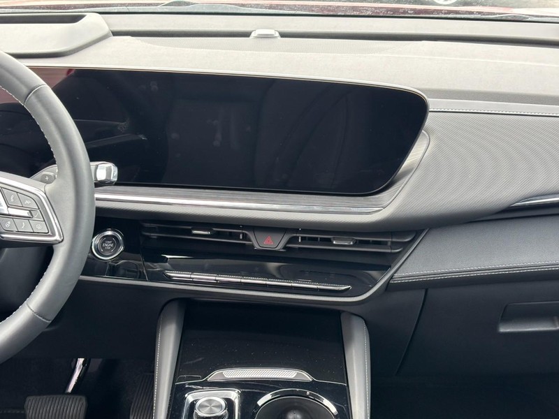 Buick Envision Vehicle Full-screen Gallery Image 13