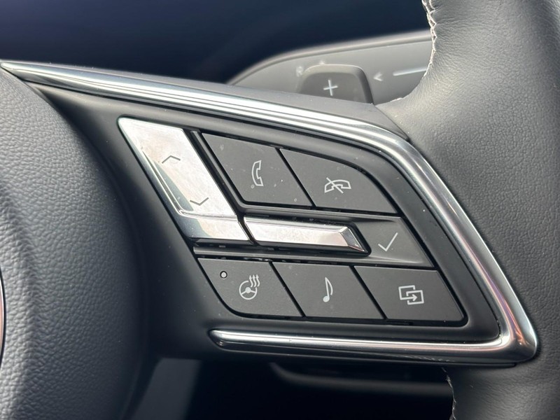 Buick Envision Vehicle Full-screen Gallery Image 18