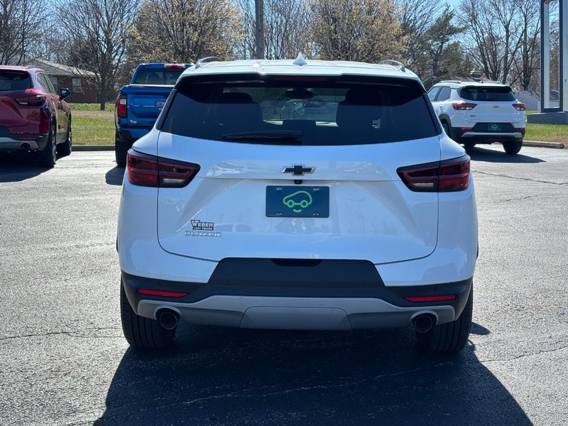 Chevrolet Blazer Vehicle Full-screen Gallery Image 04