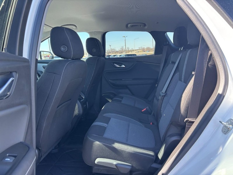 Chevrolet Blazer Vehicle Full-screen Gallery Image 10