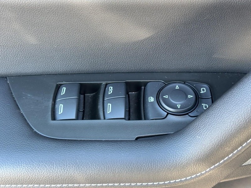 Chevrolet Blazer Vehicle Full-screen Gallery Image 16