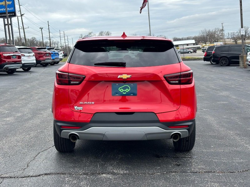 Chevrolet Blazer Vehicle Full-screen Gallery Image 04