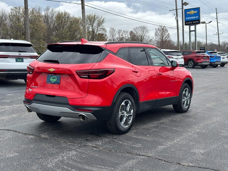 Chevrolet Blazer Vehicle Full-screen Gallery Image 05