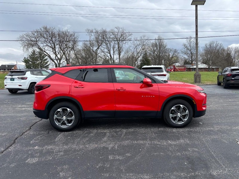 Chevrolet Blazer Vehicle Full-screen Gallery Image 06