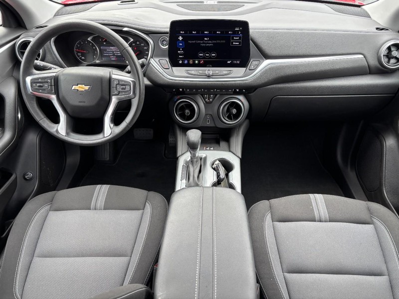 Chevrolet Blazer Vehicle Full-screen Gallery Image 11