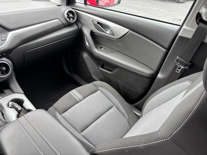 Chevrolet Blazer Vehicle Full-screen Gallery Image 14