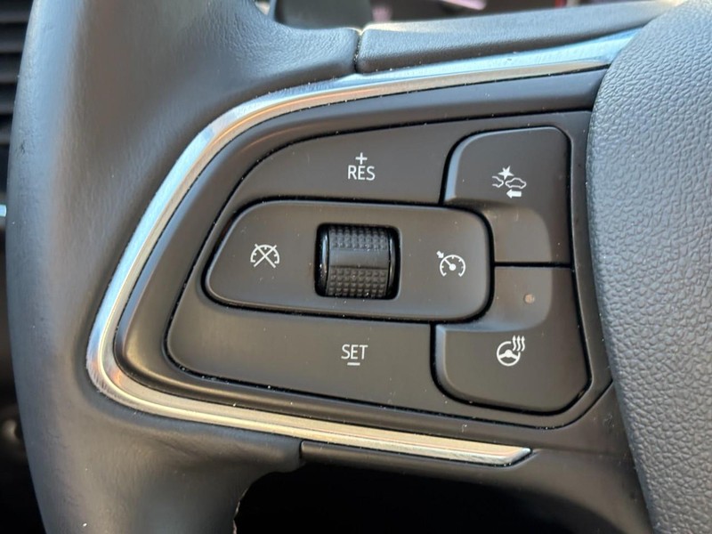 Buick Envision Vehicle Full-screen Gallery Image 17