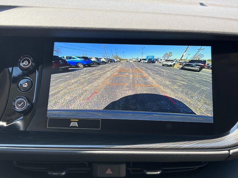 Buick Envision Vehicle Full-screen Gallery Image 21