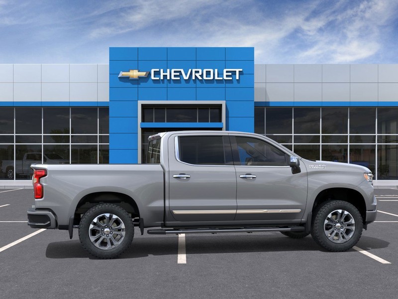 Chevrolet Silverado 1500 Vehicle Full-screen Gallery Image 5