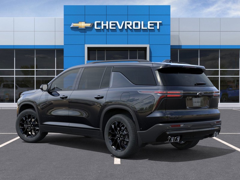 Chevrolet Traverse Vehicle Full-screen Gallery Image 3