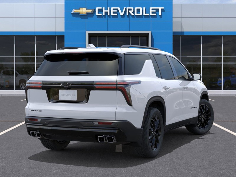 Chevrolet Traverse Vehicle Full-screen Gallery Image 4