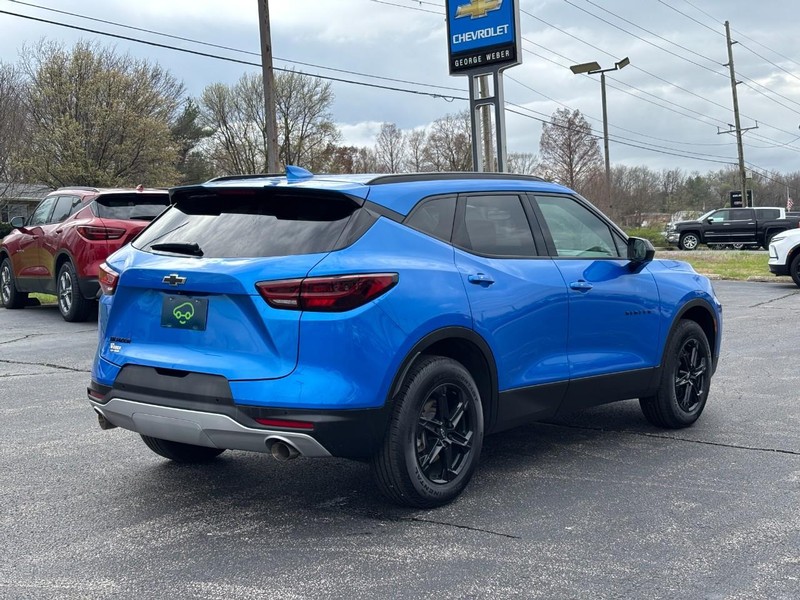 Chevrolet Blazer Vehicle Full-screen Gallery Image 5