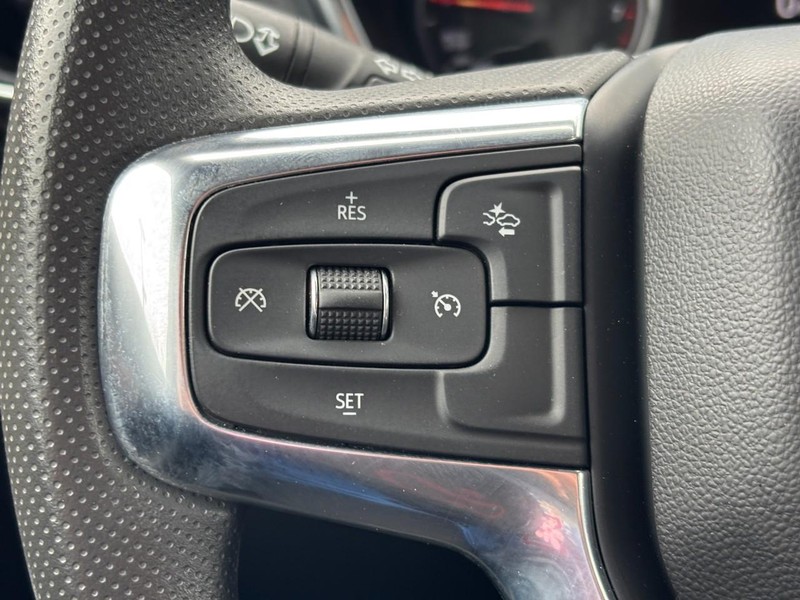 Chevrolet Blazer Vehicle Full-screen Gallery Image 17