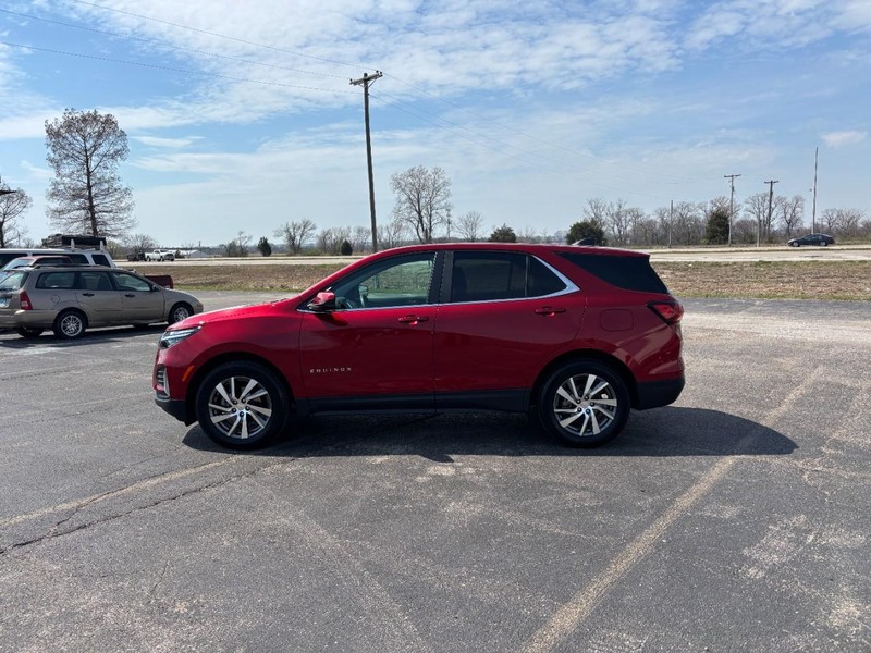 Chevrolet Equinox Vehicle Full-screen Gallery Image 2