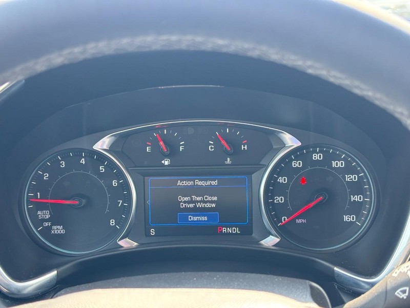 Chevrolet Equinox Vehicle Full-screen Gallery Image 19