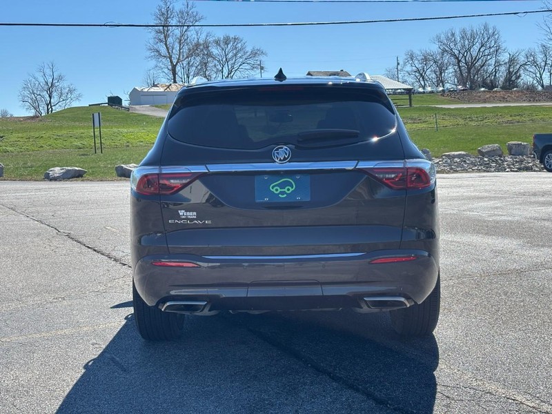 Buick Enclave Vehicle Full-screen Gallery Image 04