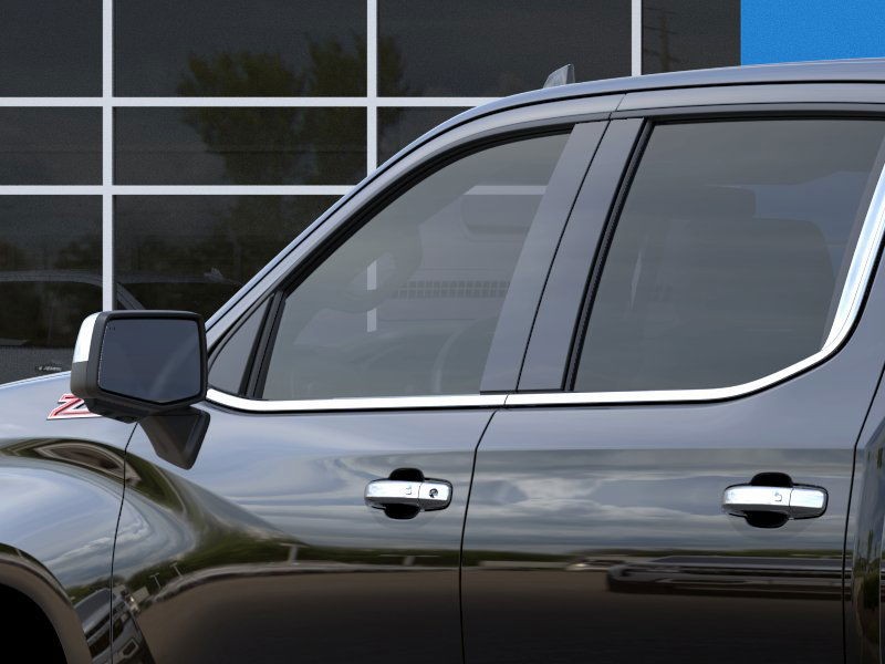 Chevrolet Silverado 1500 Vehicle Full-screen Gallery Image 12