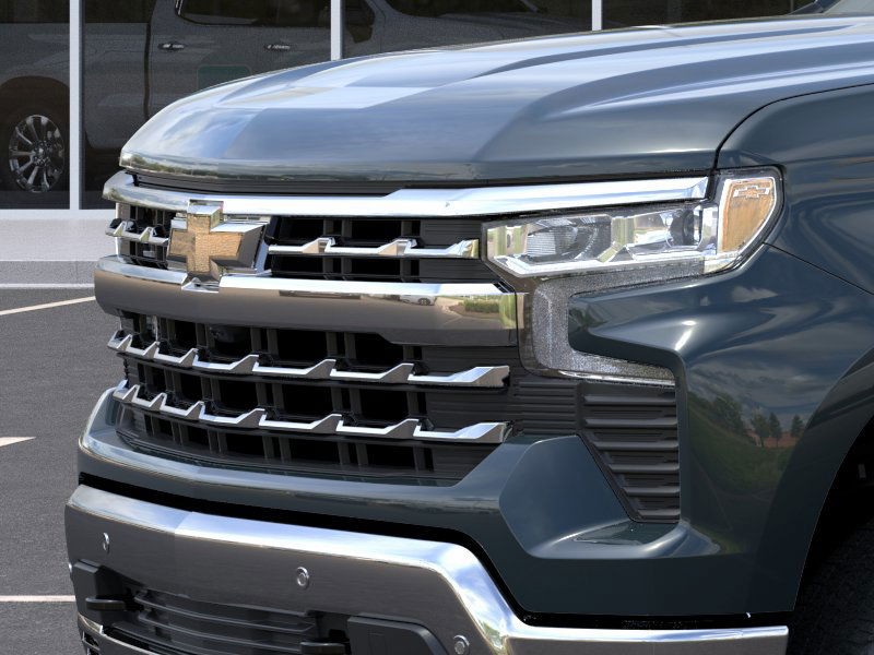 Chevrolet Silverado 1500 Vehicle Full-screen Gallery Image 13